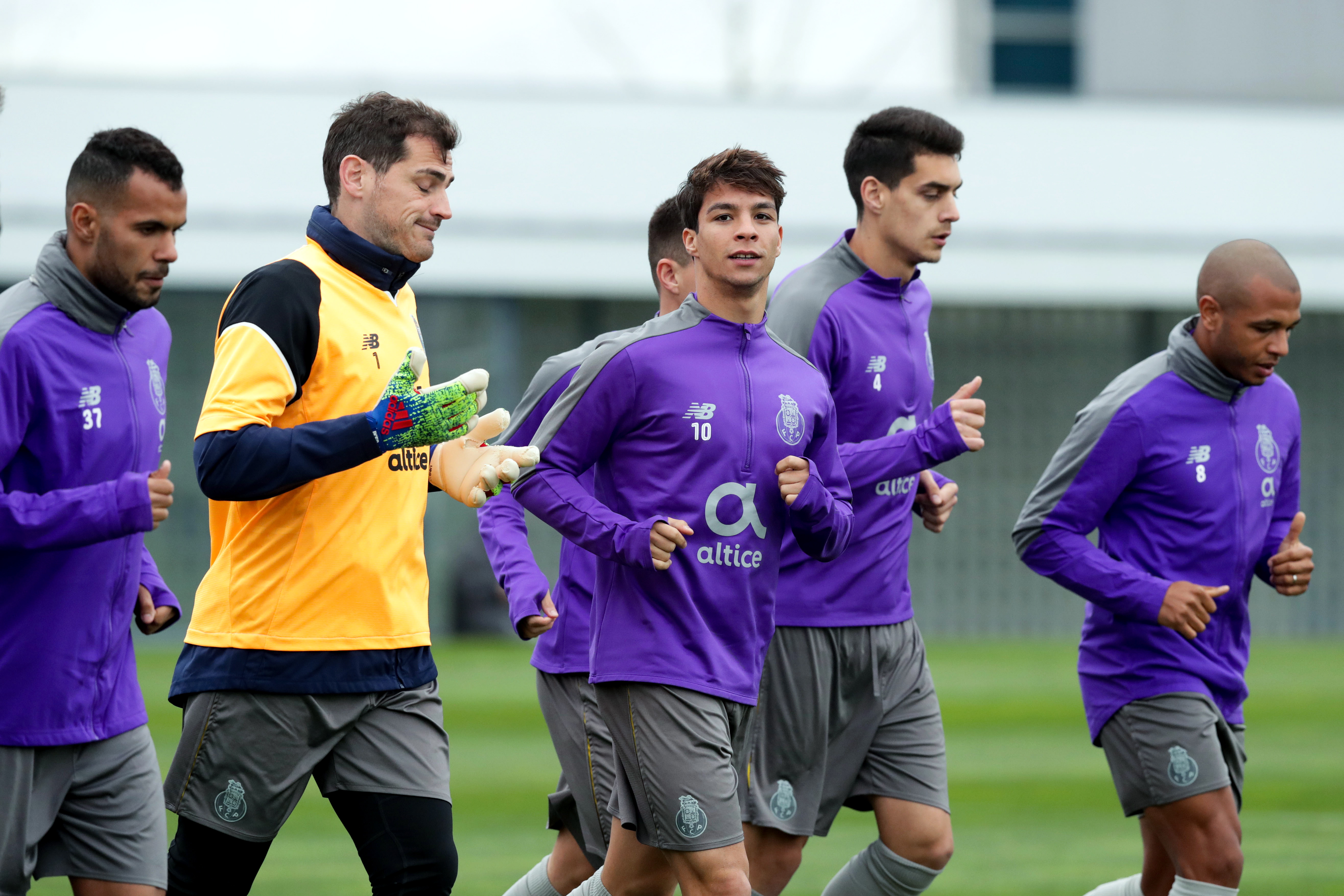 华体会体育-转会期体能课后；波特兰开拓者篮板制胜备战欧冠；引发热议；医务组通报恢复(波特兰开拓者队50佳进球)