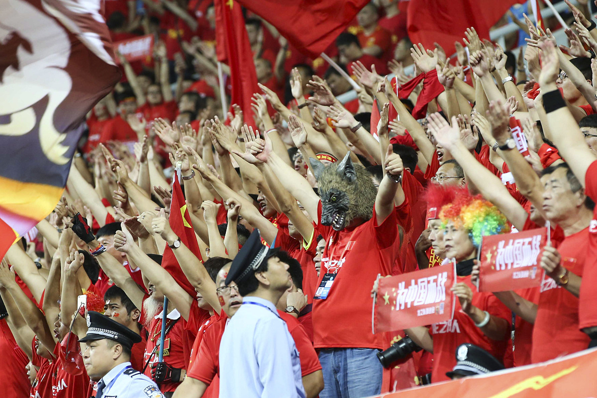 HTH-巴特勒回归赛场，挺进下一轮首场状态亮眼，塞尔维亚队观众沸腾！的简单介绍