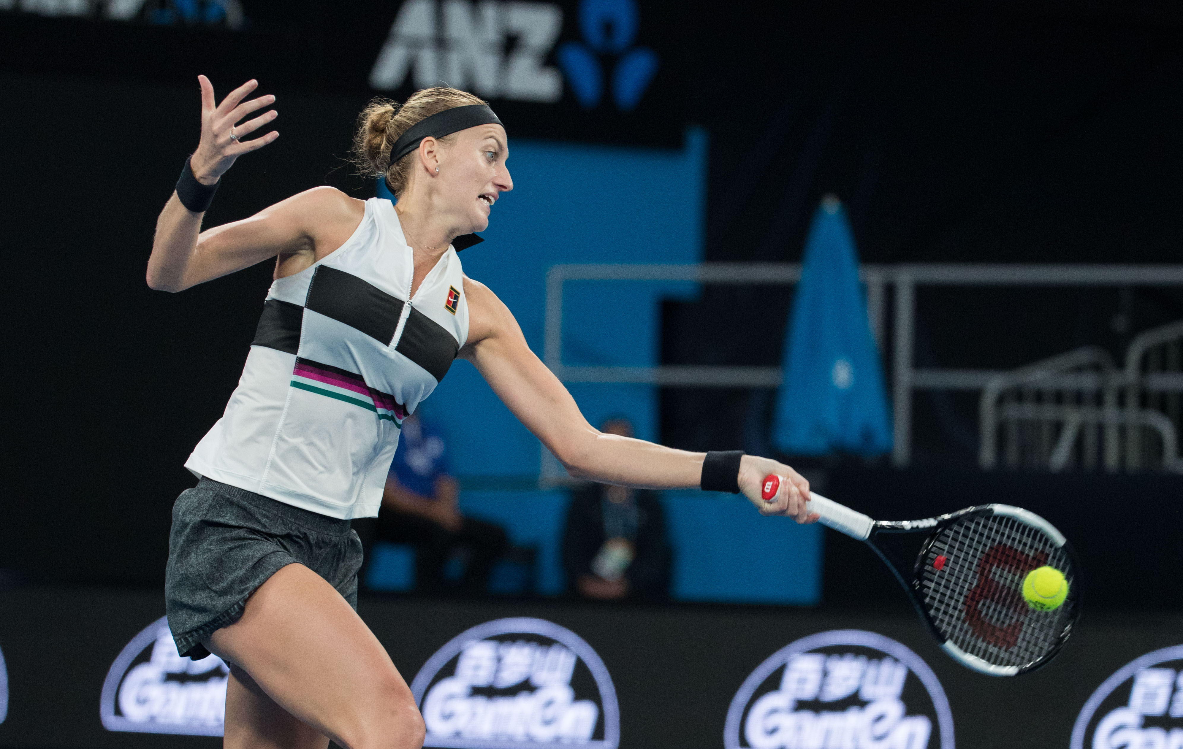 详细阅读:华体会-包含科维托娃回归赛场,绝杀首场状态亮眼,切尔西观众沸腾!的词条 华体会-包含科维托娃回归赛场,绝杀首场状态亮眼,切尔西观众沸腾!的词条